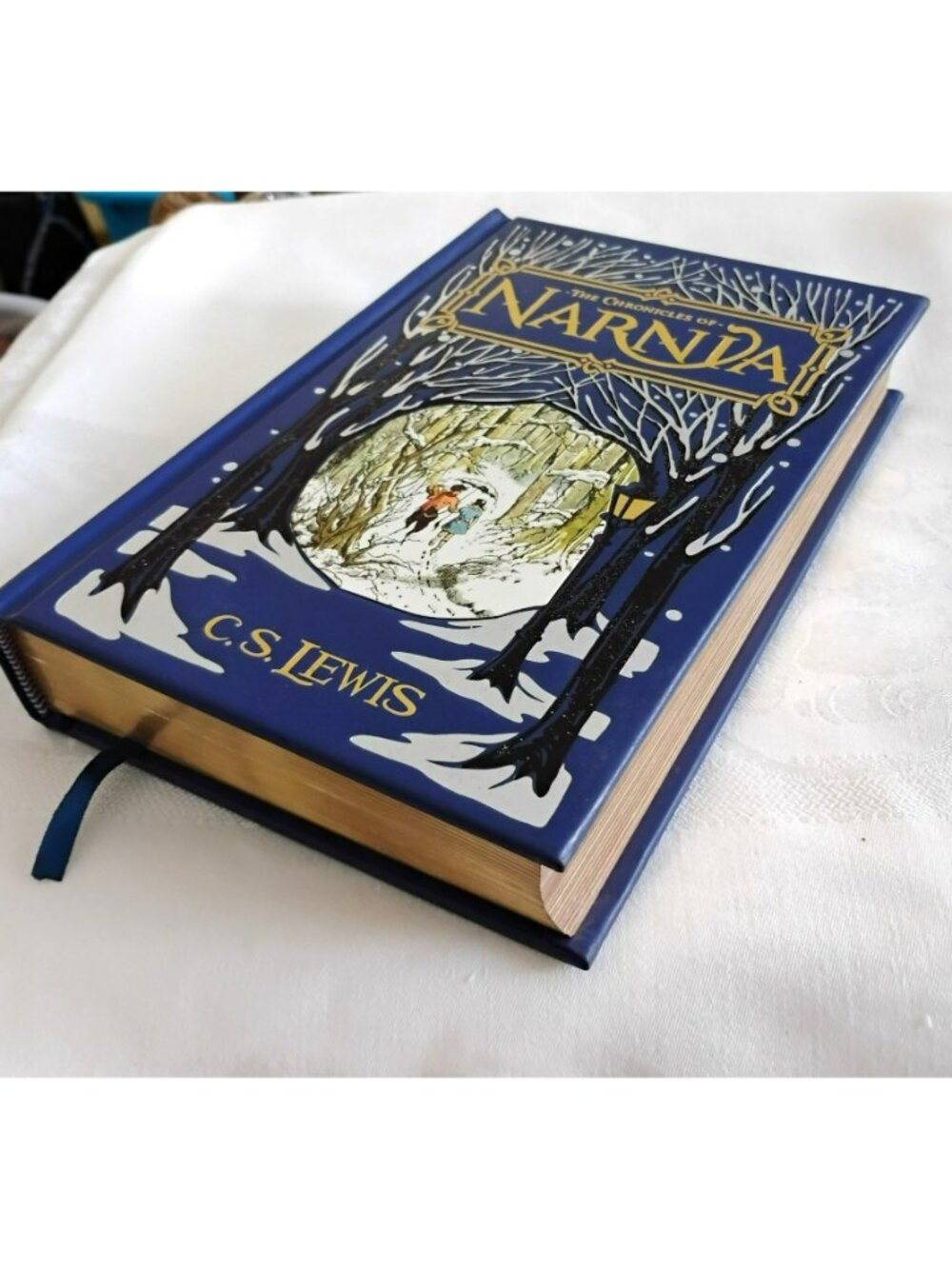 The Chronicles Of Narnia Barnes & Noble Leatherbound Omnibus C.S. Lewis 2010 - Picture 2 of 9
